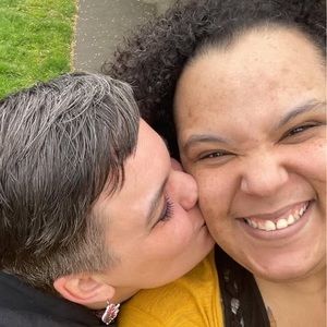 Meet your Posher, Leandra